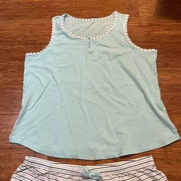 Like New. Carole Hochman Aqua Blue Tank & Blue White Striped Shorts Pajama Set. - Picture 3 of 14